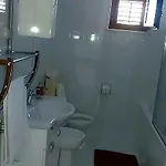 Balan S Vanjskim Bazenom * Trogir