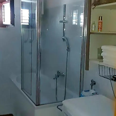 شقة Balan S Vanjskim Bazenom تروغير