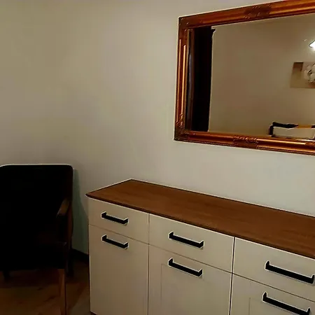 Apartment Apartmani Balan S Vanjskim Bazenom