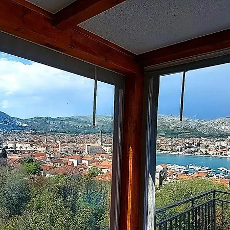 Apartmani Balan S Vanjskim Bazenom *