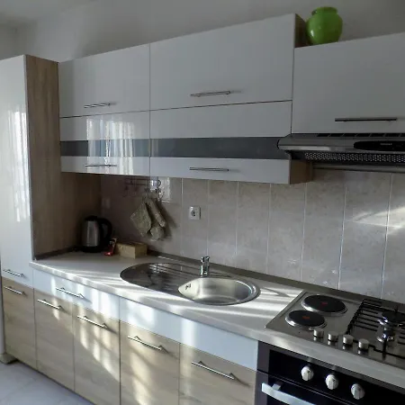 Διαμέρισμα Balan S Vanjskim Bazenom *