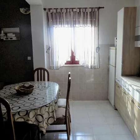 Apartmani Balan S Vanjskim Bazenom *