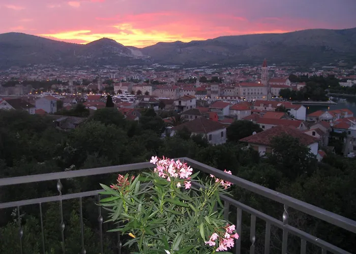 Appartement Balan S Vanjskim Bazenom