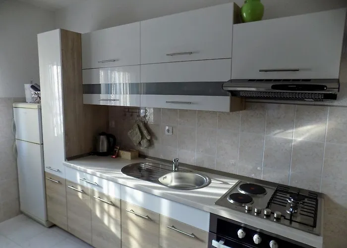 Appartement Balan S Vanjskim Bazenom *