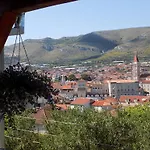 Apartmani Balan S Vanjskim Bazenom Apartment